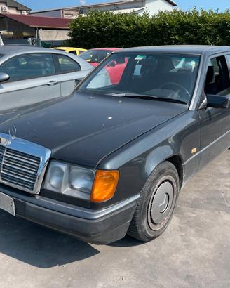 Ricambi usati per Mercedes E 200 W124 del 91 11940