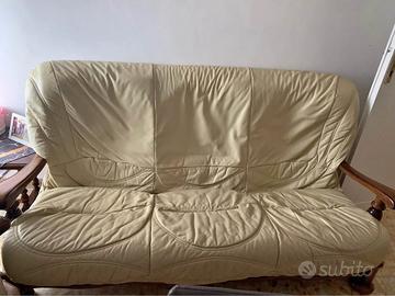 Divano vintage in pelle beige