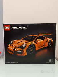Set LEGO Technic Porsche 911 GT3 RS