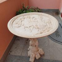 Tavolino in resina antica 