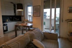 Bilocale con balcone a Lissone - Arredato