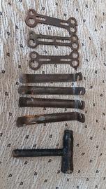KIT  8 ATTREZZI VINTAGE BICICLETTA  USATI