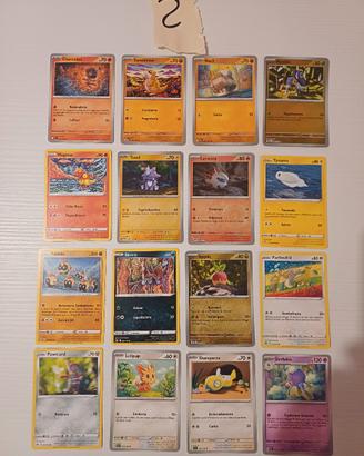 lotto carte pokémon 16 pezzi