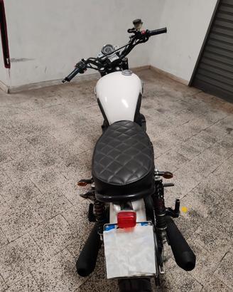 TRIUMPH SCRAMBLER