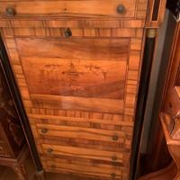 Mobiletto in radica antico