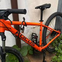 Bicicletta MTB Focus