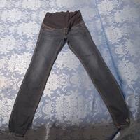 Pantaloni premaman
