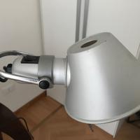 Lampada da tavolo Tolomeo di Artemide