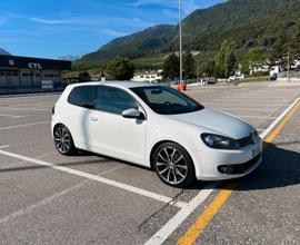 Volkswagen GOLF 6 2.0 TDI 140cv HIGHLINE
