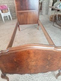 lettino antico in radica di noce