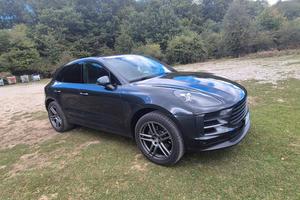 PORSCHE Macan 2.0