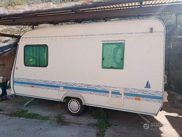 Roulotte Adria 390 Db 2002