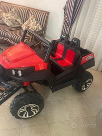 Macchina jeep elettrica