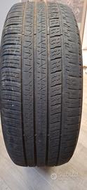 un pneumatico Pirelli Scorpion Zero 4 stagioni