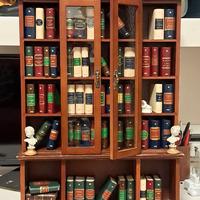 Minilibreria con 54 volumi