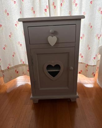Comodino in stile shabby chic