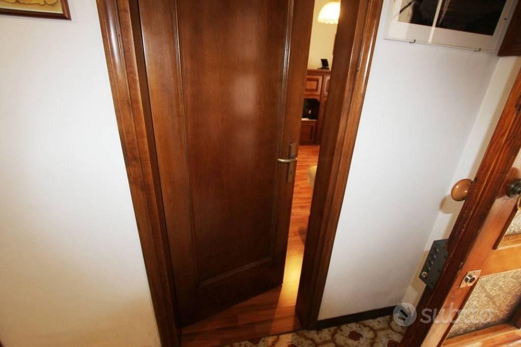 Appartamento di 141 m² con 4 locali e box auto a A - Vista 5