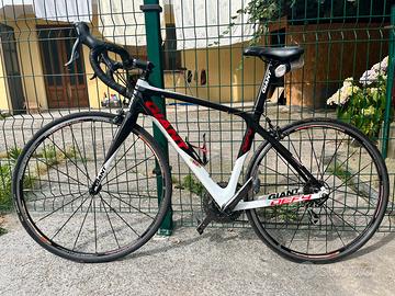 Giant defy advanced taglia s cambio shimano 105