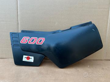 Fianchetto Carena Sinistra Yamaha XT 600 1984 >