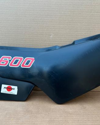 Fianchetto Carena Sinistra Yamaha XT 600 1984 >