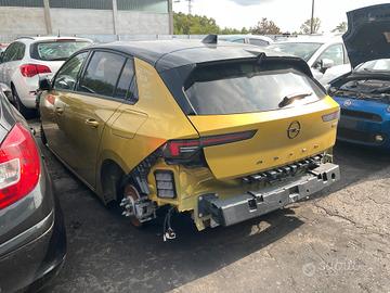 PORTIERA SINISTRA OPEL ASTRA HATCHBACK 2021 HYBRID