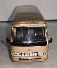 TOYOTA COASTER BUS 1/24 DIECAST MODEL