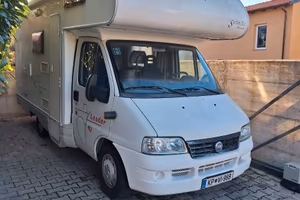 Camper mansardato