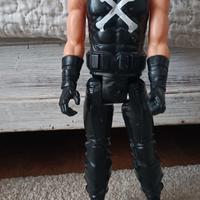 ACTION FIGURE TITAN HERO