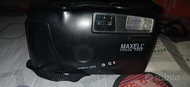 macchina fotografica a rullino