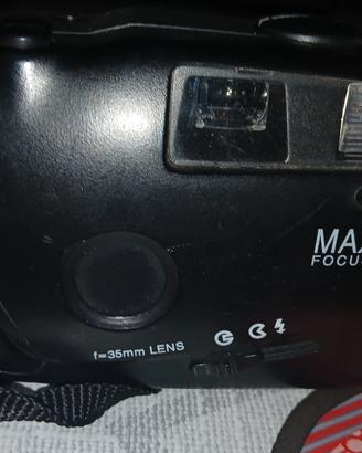 macchina fotografica a rullino