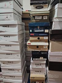 stock di scarpe nuove da uomo