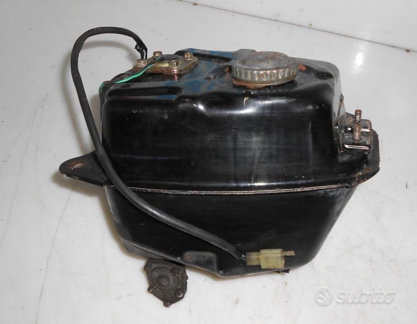 Subito Bacco Moto Serbatoio benzina Yamaha Mbk Booster Nitro