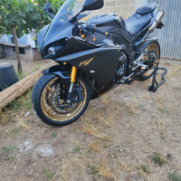 Yamaha r 1