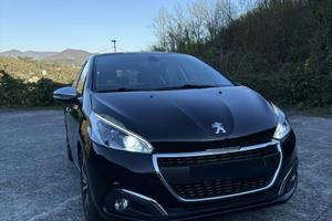 Peugeot  208  1.6 Blue HDI euro 6 B  99.000 km