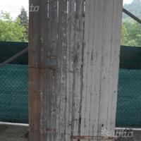 Portone in legno