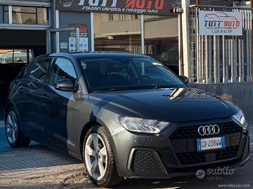 AUDI A1 SPB 35 TFSI S tronic Identity Black