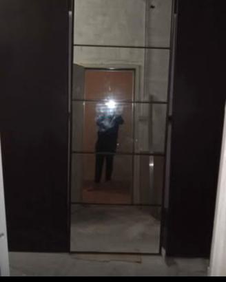 armadio a tre ante scorrevoli 