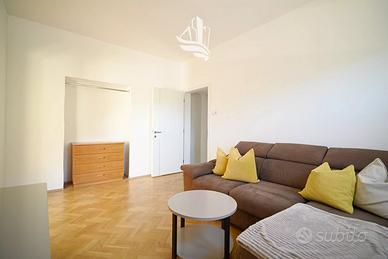 Luminoso trilocale con terrazza a Bolzano - Via