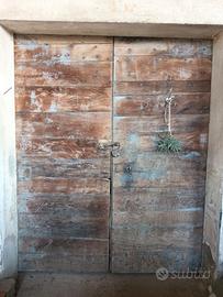 portone legno antico 