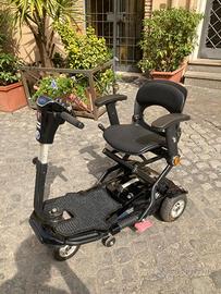 SCOOTER ELETTRICO PIEGHEVOLE DISP. MEDICO