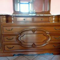 Cassettiera con specchio e piano in marmo