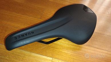 Sellino bicicletta da corsa Cube Agree 2023