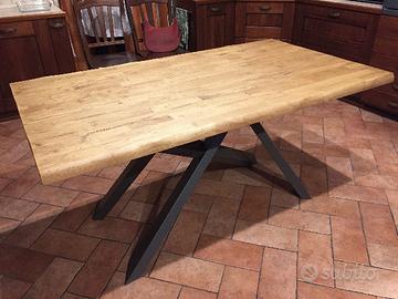 Tavolo legno massello (senza gambe)