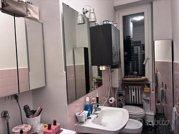 Pensili e mobile a colonna per arredo bagno