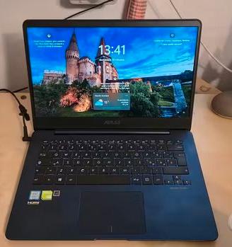Asus zenbook 14 UX430UN i7-8550U 16GB RAM 512GB