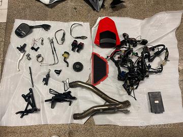 Ricambi Yamaha R1 2007