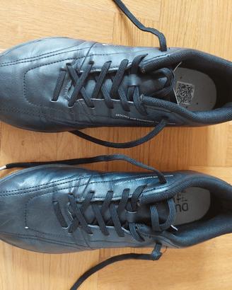 scarpe kipsta da calcetto 