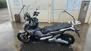 Honda X-ADV 750 2018 – 49.300 km – Tagliandata, pe