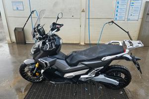 Honda X-ADV 750 2018 – 49.300 km – Tagliandata, pe