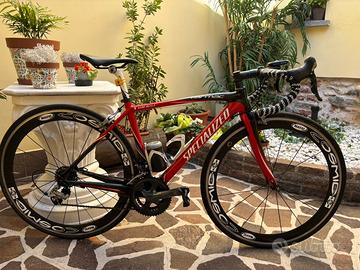 Specialized Full Carbon con 2 set di ruote